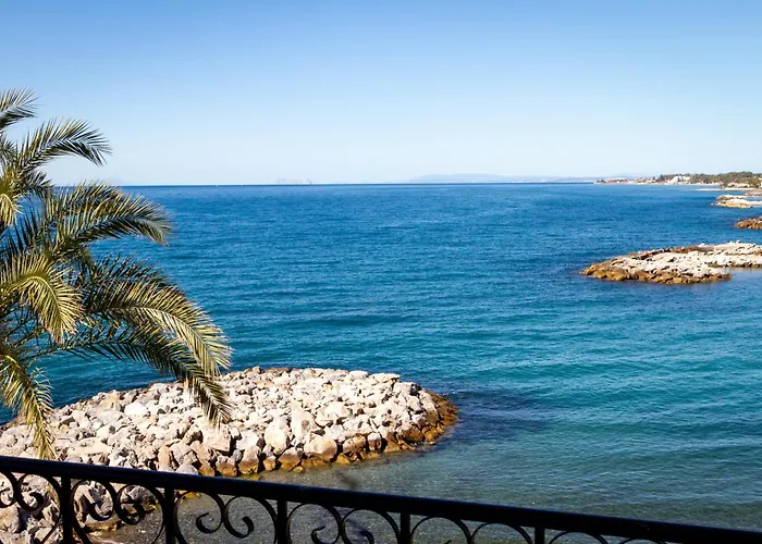 Banus - Harbour Seafront