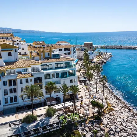 Banus - Harbour Seafront Апартаменти Марбелья