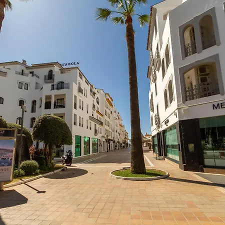 Banus - Harbour Seafront Apartmán