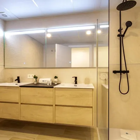 Banus - Harbour Seafront Appartement *