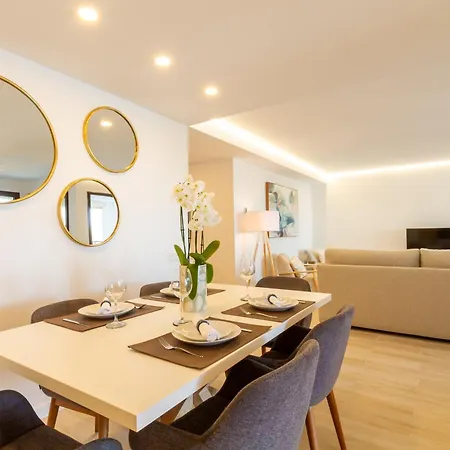 Banus - Harbour Seafront Appartement