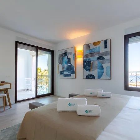 Banus -puerto Banus - Luxury Harbour Seafront - Brand New 3br - 3ba - Stunning Mediterranean Views - Outdoor Terrace - Colorful Sunsets - Bright Interiors - New Furniture - Steps From Marina & El Corte Ing Luxury Shopping *