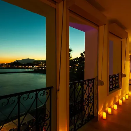 Banus -puerto Banus - Luxury Harbour Seafront - Brand New 3br - 3ba - Stunning Mediterranean Views - Outdoor Terrace - Colorful Sunsets - Bright Interiors - New Furniture - Steps From Marina & El Corte Ing Luxury Shopping Apartment *