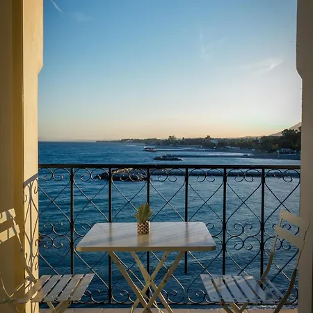 Banus -puerto Banus - Luxury Harbour Seafront - Brand New 3br - 3ba - Stunning Mediterranean Views - Outdoor Terrace - Colorful Sunsets - Bright Interiors - New Furniture - Steps From Marina & El Corte Ing Luxury Shopping