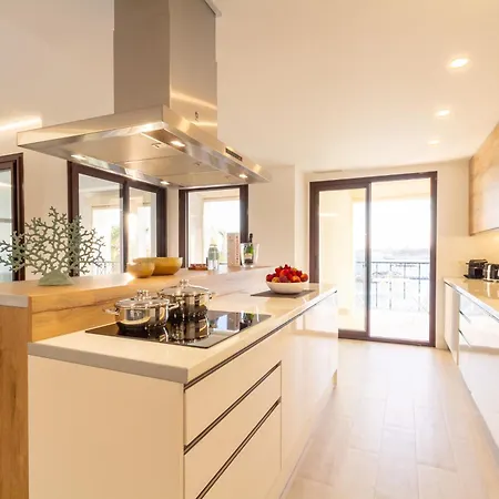 Apartment Banus -puerto Banus - Luxury Harbour Seafront - Brand New 3br - 3ba - Stunning Mediterranean Views - Outdoor Terrace - Colorful Sunsets - Bright Interiors - New Furniture - Steps From Marina & El Corte Ing Luxury Shopping