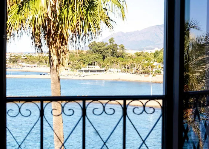 Banus - Harbour Seafront