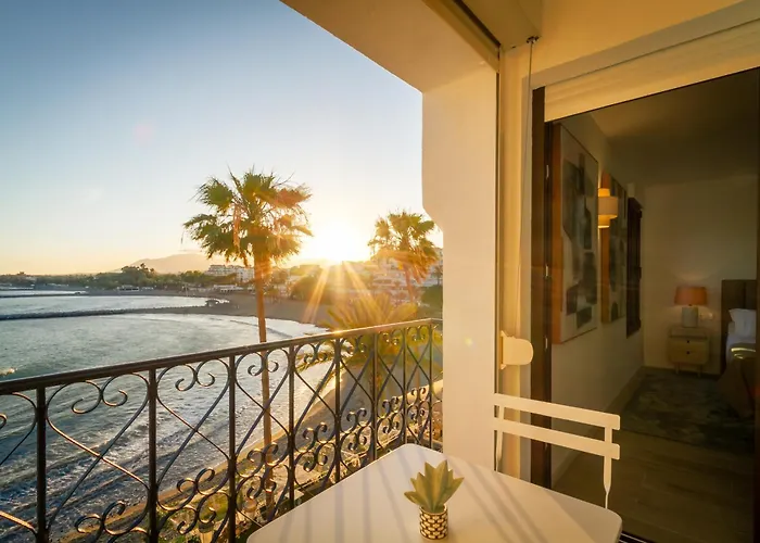 Banus - Harbour Seafront *