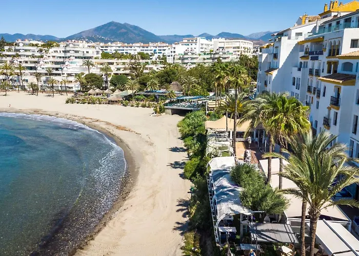 Banus - Harbour Seafront * 马尔韦利亚